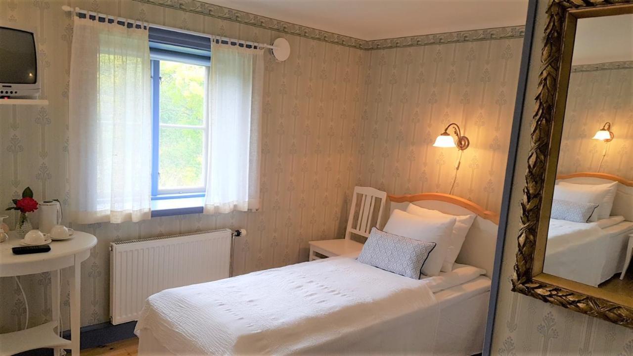 Sunds Bed And Breakfast Säffle Buitenkant foto
